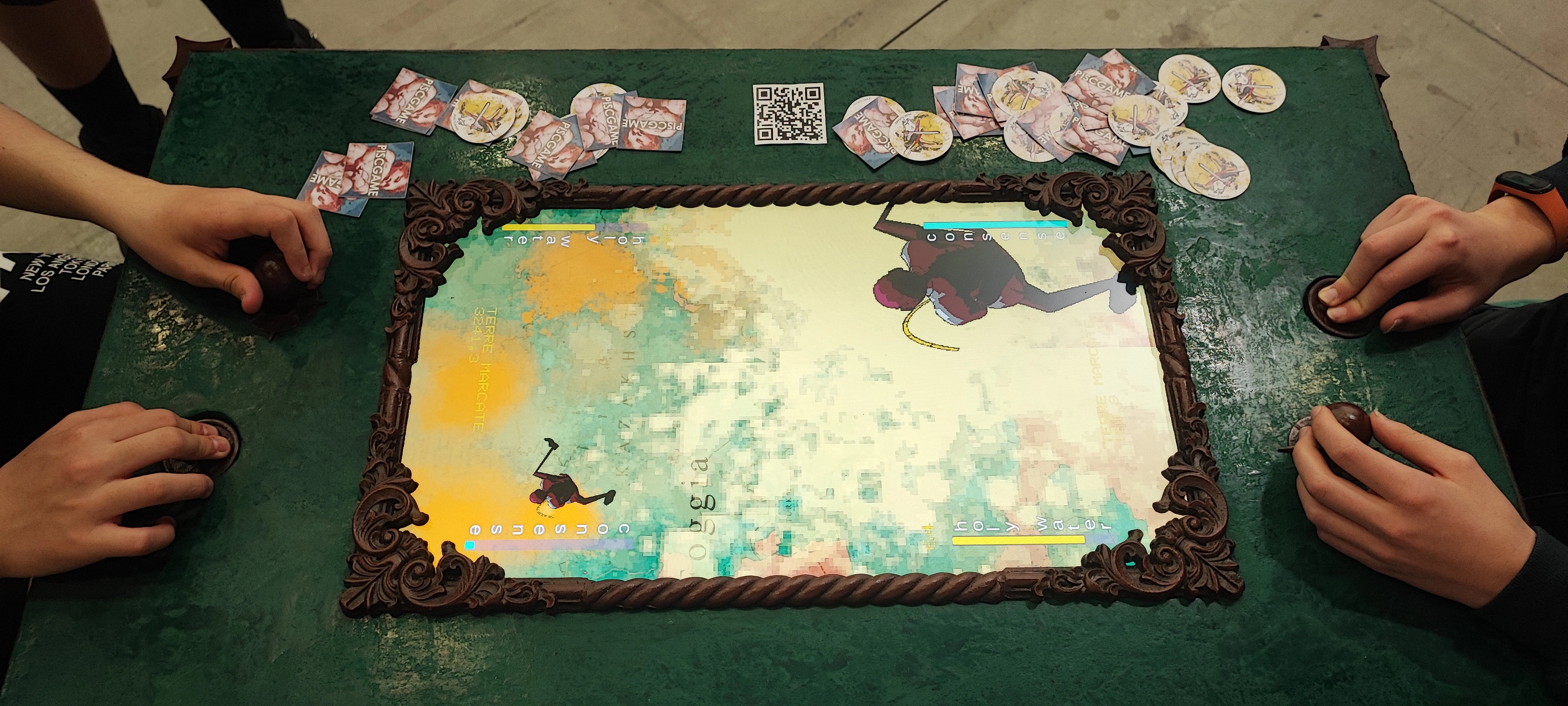 PISCGAME, tavolo barocco decorato, Play 2026, Area Digital Games, Bologna , dettaglio installazione
